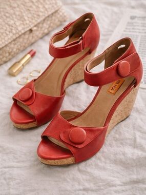 Mix Mooz Red Leather Wedge Sandals Peep Toe Cork Heel Comfort Size 7